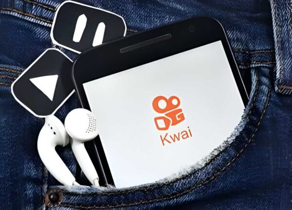 Kwai - Phone Pocket